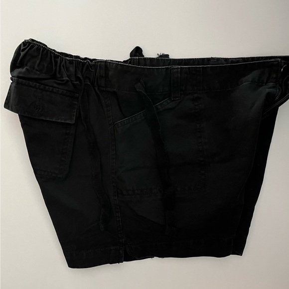 Oh Baby by Motherhood black shorts, size M - Picture 7 of 7